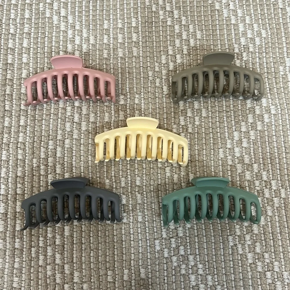 Set of 5 Solid Color Claw Clips (Pink, Beige, Cream, Blue, Green)